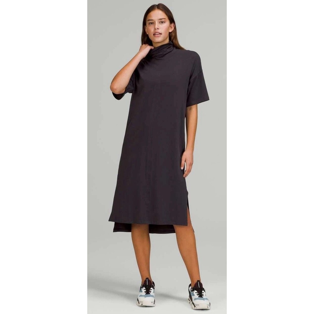 Lululemon Women's LA Funnel Neck SS T-Shirt Dress in Black granite Size 2